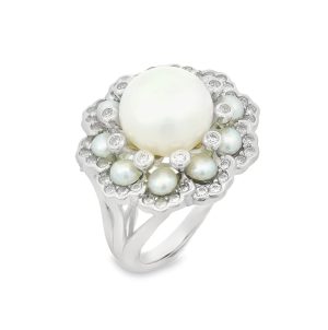 Pearl Bloom Ring