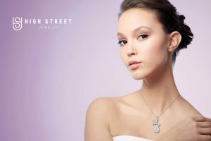 Abstract pendant necklace